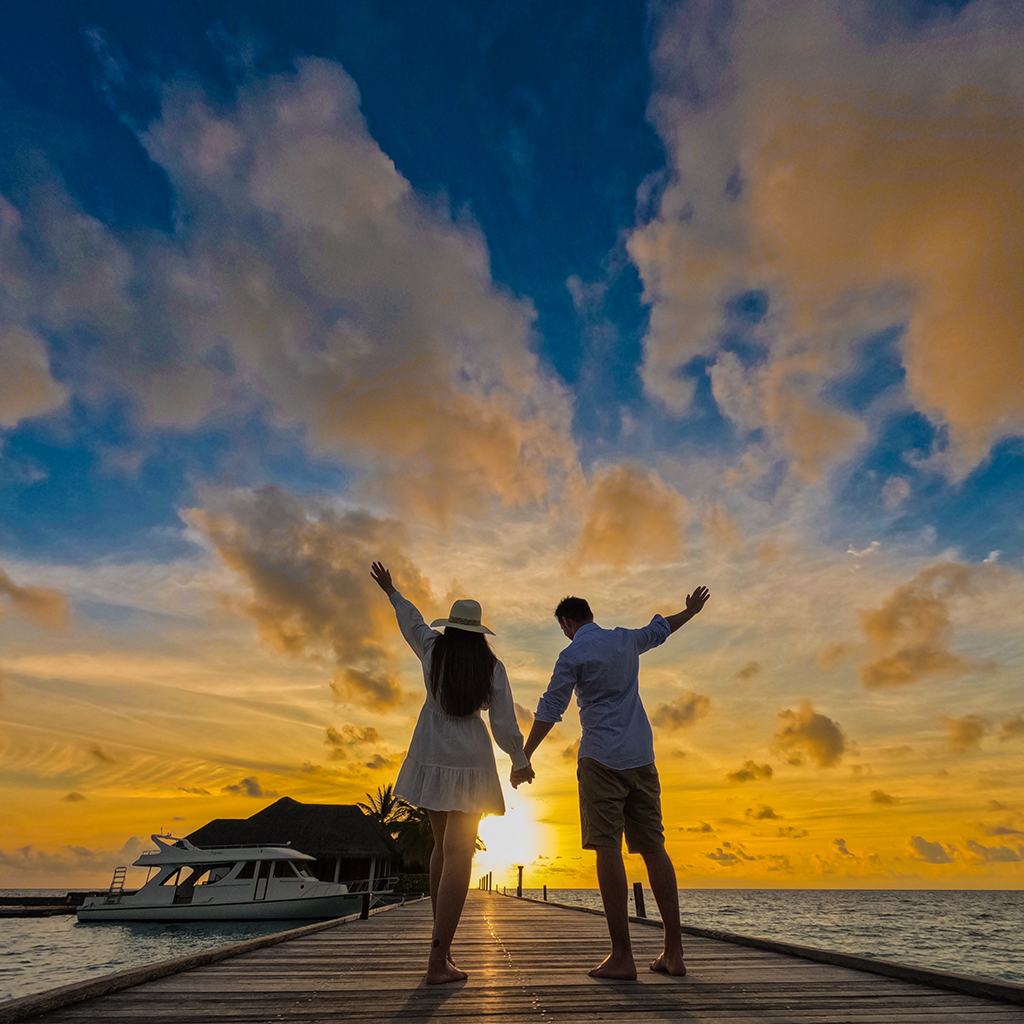 Honeymoon Retreats at Veligandu Maldives