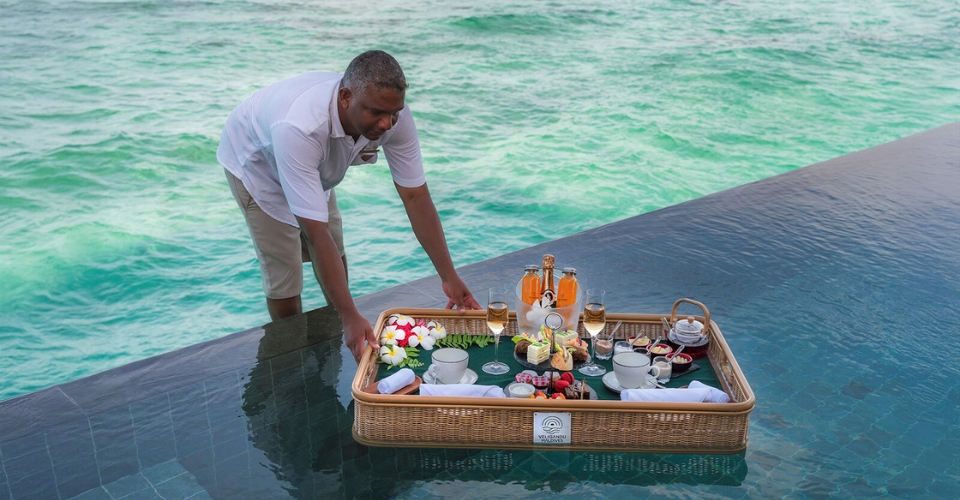 Floating Tea Experience at Veligandu Maldives