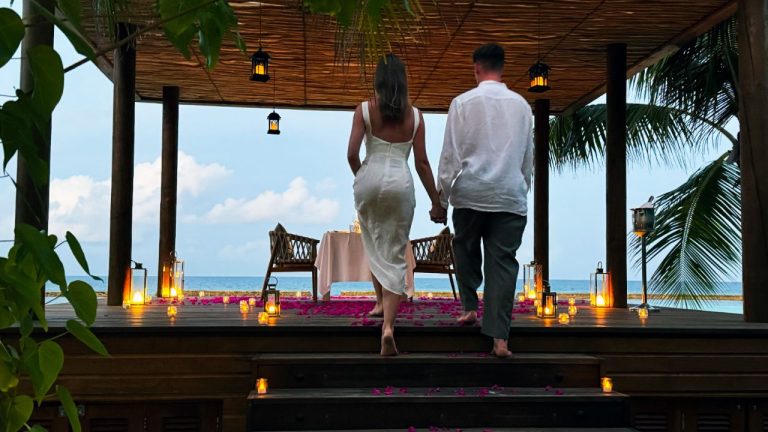 Seaside Serenity Dinner at Veligandu Maldives to celebrate special occations