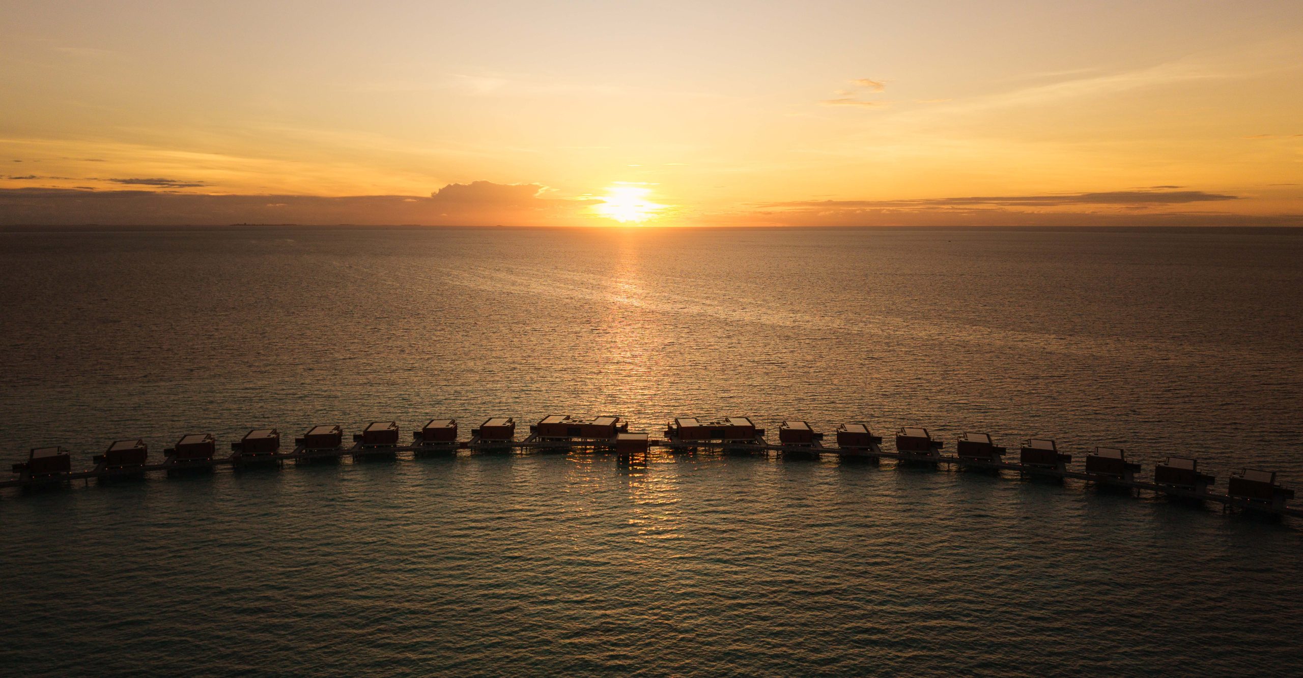 Sunset Ocean Pool Villa